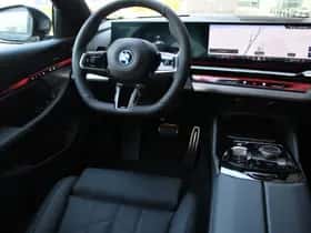 BMW i5 (2026) thumbnail 35