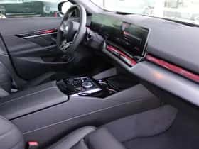 BMW i5 (2026) thumbnail 6