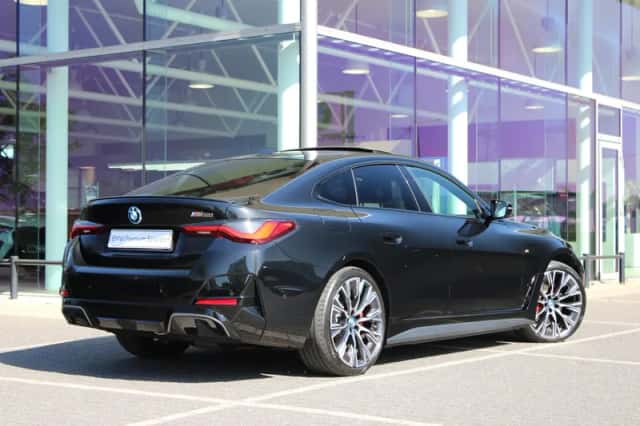 BMW i4 (2024) thumbnail 5