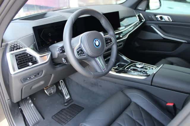 BMW X5 (2026) thumbnail 3