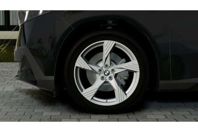 BMW iX3 (2026) thumbnail 6