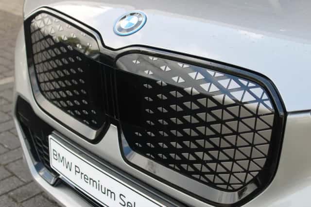 BMW iX1 (2026) thumbnail 6