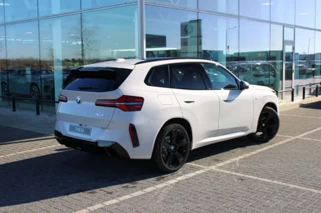 BMW X3 (2026) thumbnail 2