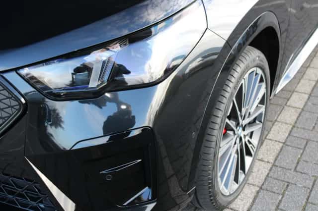BMW iX2 (2026) thumbnail 5