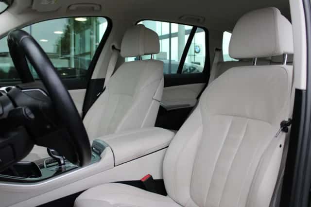BMW X5 (2022) thumbnail 2