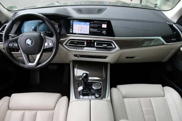 BMW X5 (2022) thumbnail 4