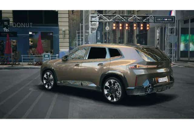 BMW XM (2026) thumbnail 2