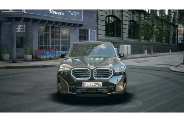 BMW XM (2026) thumbnail 3
