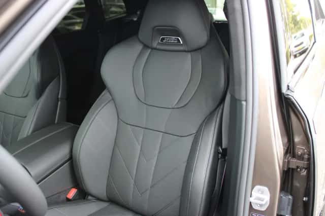 BMW XM (2026) thumbnail 4