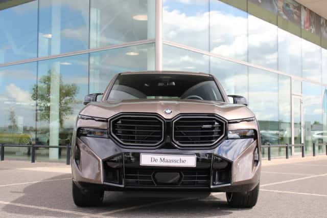 BMW XM (2026) thumbnail 5