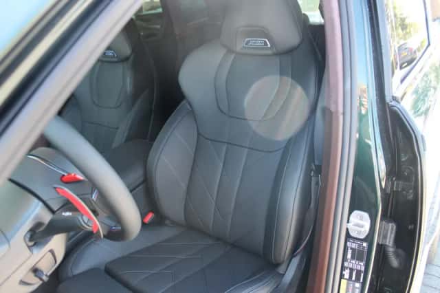 BMW XM (2026) thumbnail 4