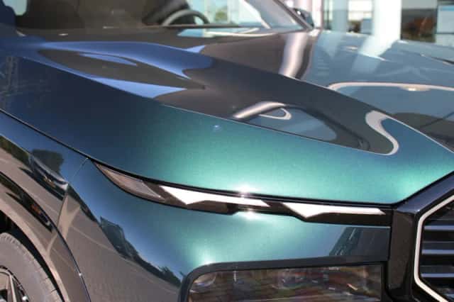 BMW XM (2026) thumbnail 6