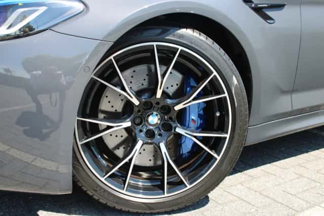 BMW M5 (2021) thumbnail 3
