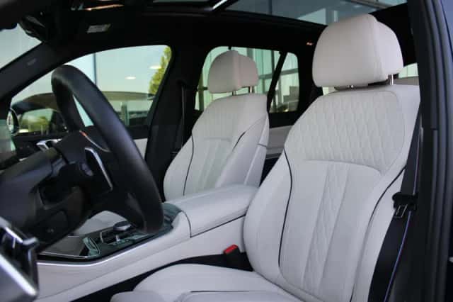 BMW X5 (2026) thumbnail 2