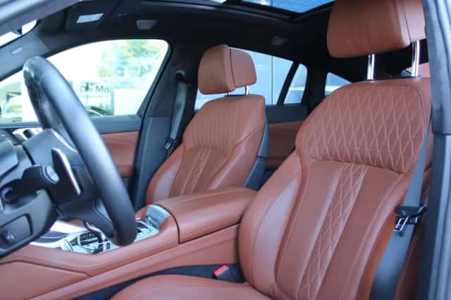 BMW X6 (2022) thumbnail 3