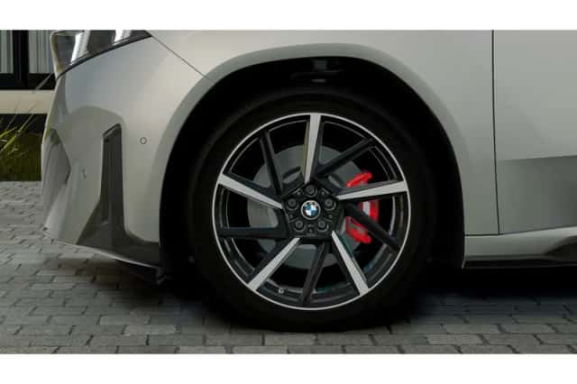 BMW iX3 (2026) thumbnail 6
