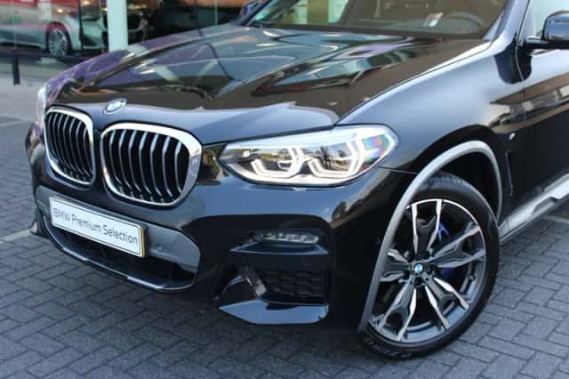 BMW X4 (2020) thumbnail 3