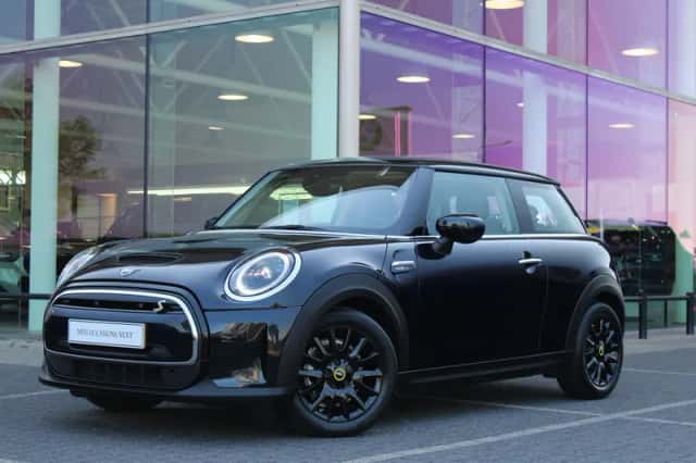MINI Electric (2022) thumbnail 1