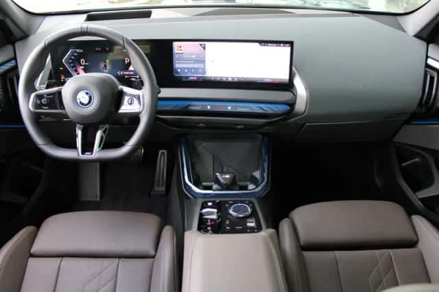 BMW X3 (2026) thumbnail 2