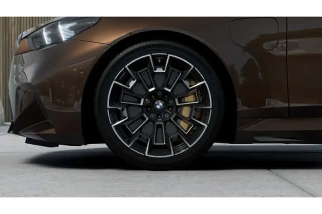 BMW M5 (2026) thumbnail 6