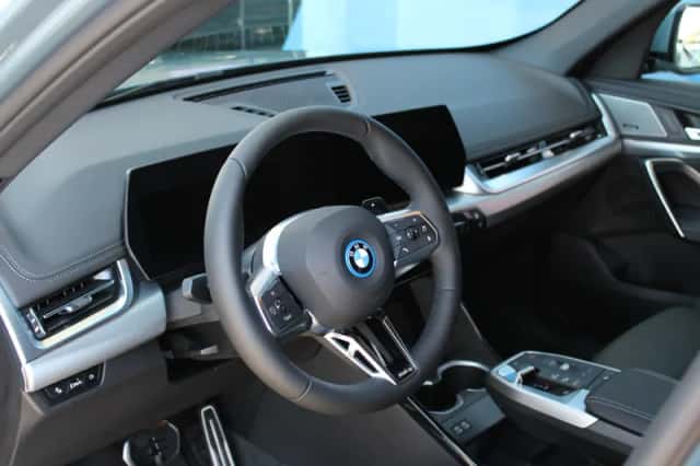 BMW X1 (2026) thumbnail 4