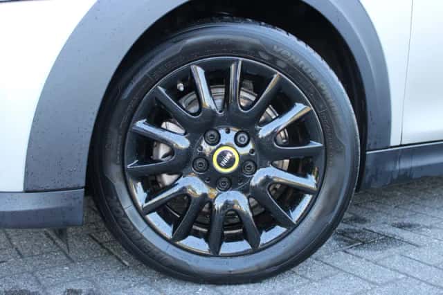 MINI Mini Electric (2023) thumbnail 3