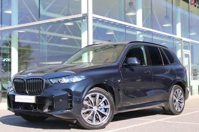 BMW X5 (2023) thumbnail 1
