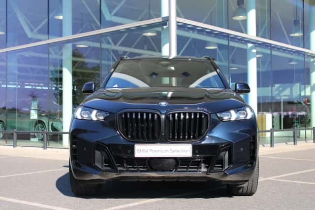 BMW X5 (2023) thumbnail 6
