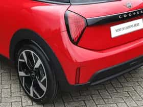 MINI Hatchback (2024) thumbnail 29