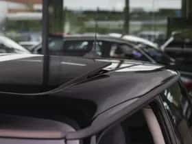 MINI Hatchback (2024) thumbnail 5