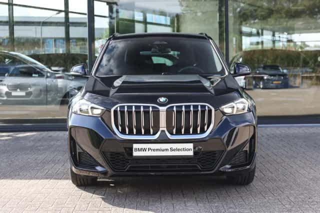 BMW X1 (2024) thumbnail 5