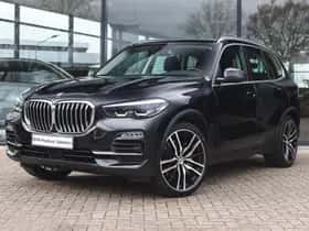 BMW X5 (2021)