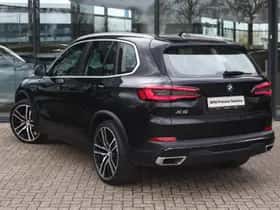 BMW X5 (2021) thumbnail 2