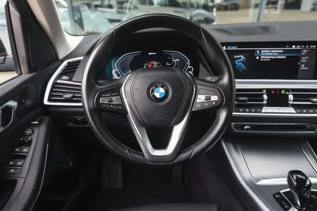 BMW X5 (2021) thumbnail 3