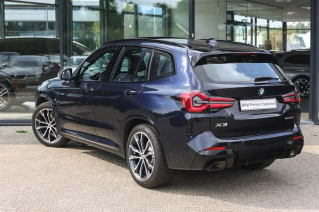 BMW X3 (2024) thumbnail 2