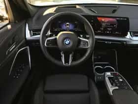 BMW X1 (2025) thumbnail 3