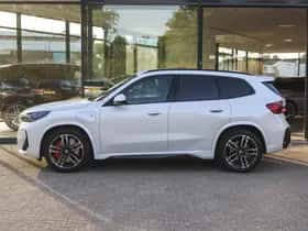 BMW X1 (2025) thumbnail 8