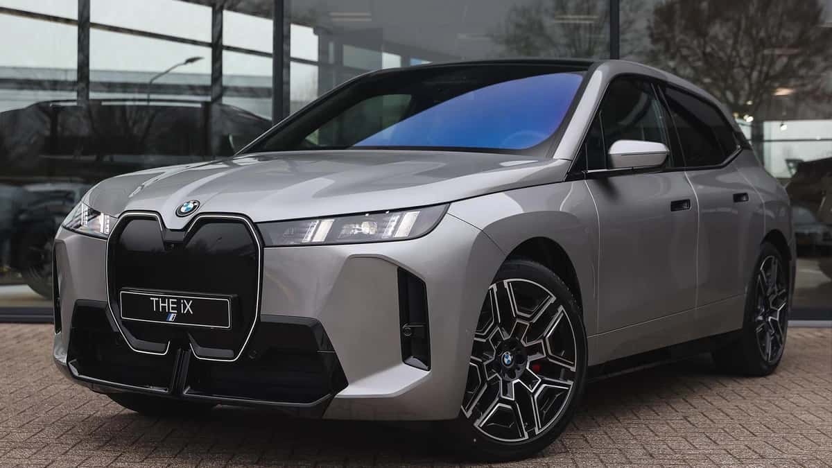 BMW iX (2026) — foto 1