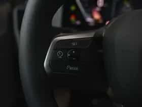 BMW iX (2026) thumbnail 13