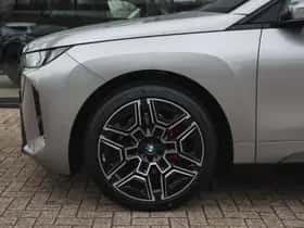 BMW iX (2026) thumbnail 4