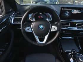 BMW X3 (2024) thumbnail 3