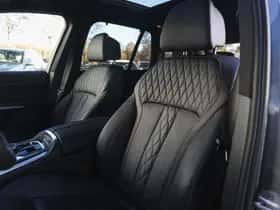 BMW X5 (2024) thumbnail 12