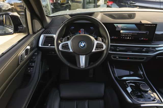 BMW X5 (2024) thumbnail 3