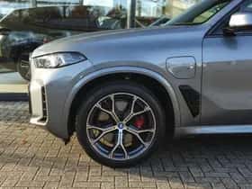 BMW X5 (2024) thumbnail 4