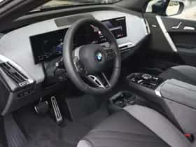 BMW iX (2025) thumbnail 12