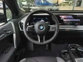 BMW iX (2025) thumbnail 3