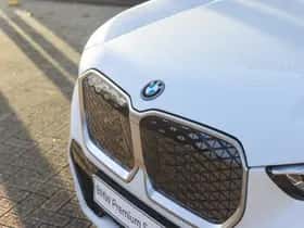 BMW iX1 (2024) thumbnail 24