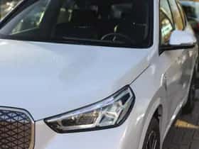 BMW iX1 (2024) thumbnail 25