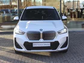 BMW iX1 (2024) thumbnail 5