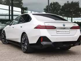 BMW i5 (2025) thumbnail 2